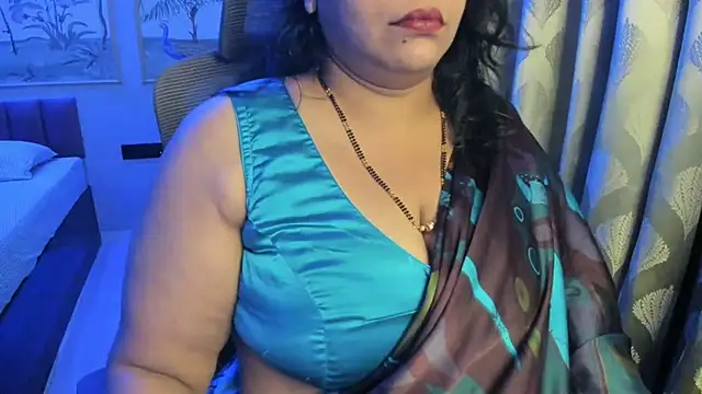 Snapshot of tarivishu23 chatting on May 20, 1:56 am tarivishu23 online show from May 20, 1:56 am