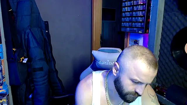 maik808888 online show from March 3, 2:34 pm