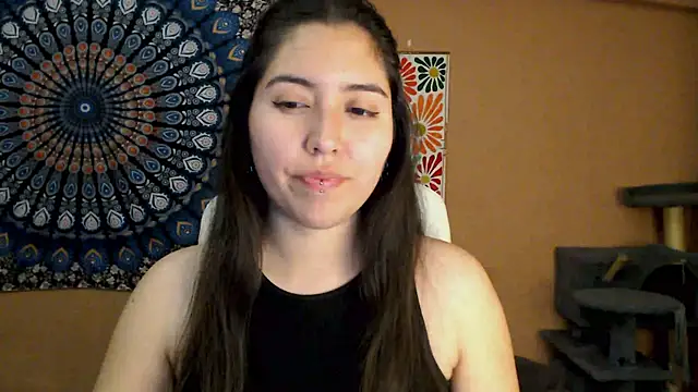 Snapshot of IntimateTales chatting on November 5, 7:03 pm IntimateTales online show from November 5, 7:03 pm