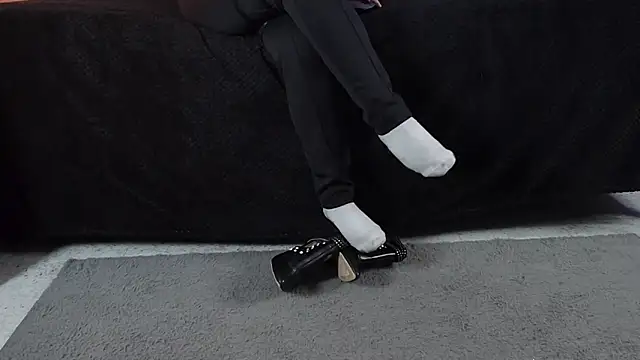  Jade 16 online show from December 15, 11:47 am