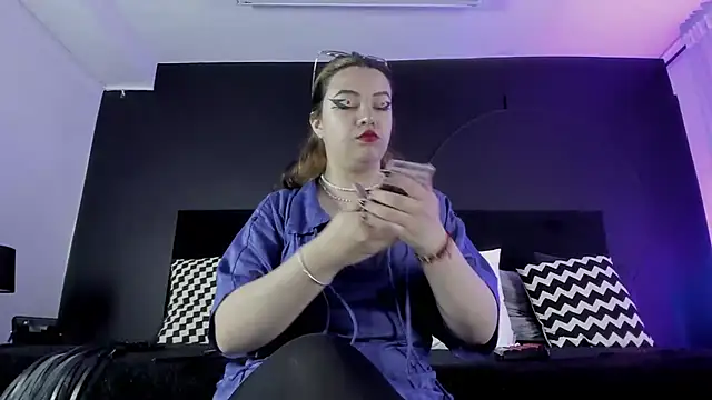  Jade 16 online show from July 14, 11:49 am