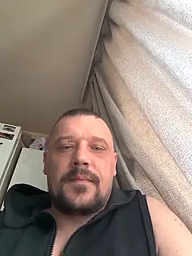 Snapshot of DanielOhCool chatting on March 20, 11:05 am DanielOhCool online show from March 20, 11:05 am