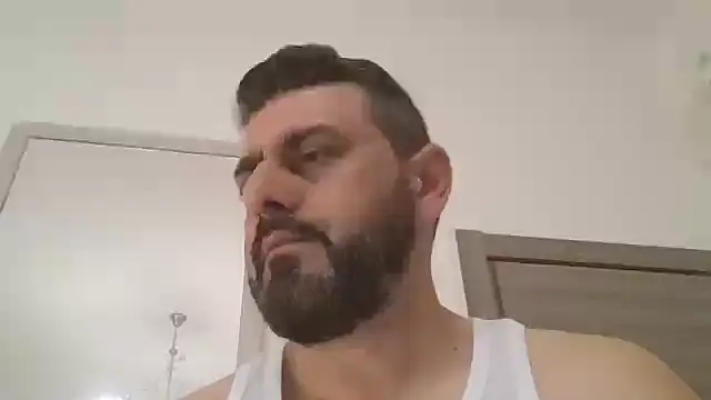 ChiIul11 online show from April 5, 11:35 pm