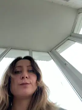 Snapshot of Puzdosia chatting on February 9, 7:34 am Puzdosia online show from February 9, 7:34 am