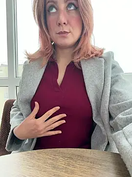 Snapshot of Puzdosia chatting on February 27, 7:19 am Puzdosia online show from February 27, 7:19 am