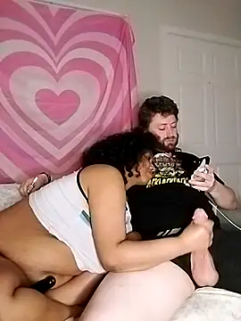 Snapshot of TasteeKitty chatting on March 16, 6:20 am TasteeKitty online show from March 16, 6:20 am