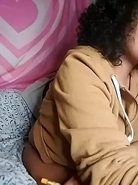 Snapshot of TasteeKitty chatting on September 13, 6:57 am TasteeKitty online show from September 13, 6:57 am