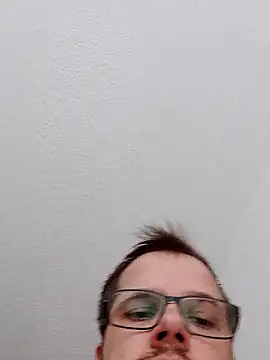 Snapshot of mister-dwt chatting on October 5, 10:46 am mister-dwt online show from October 5, 10:46 am