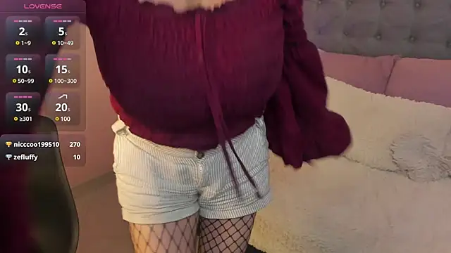 Snapshot of _Abril_W chatting on January 25, 2:04 am Abril W online show from January 25, 2:04 am
