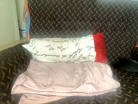 Wonderfulrose online show from October 3, 12:57 pm