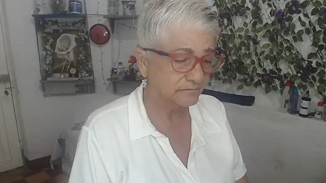 FunnyGrandma online show from March 23, 12:14 am