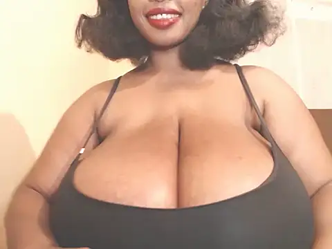 MissTits online show from April 4, 7:33 pm