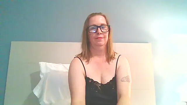 SweetandNaughty1 online show from December 12, 2:59 am