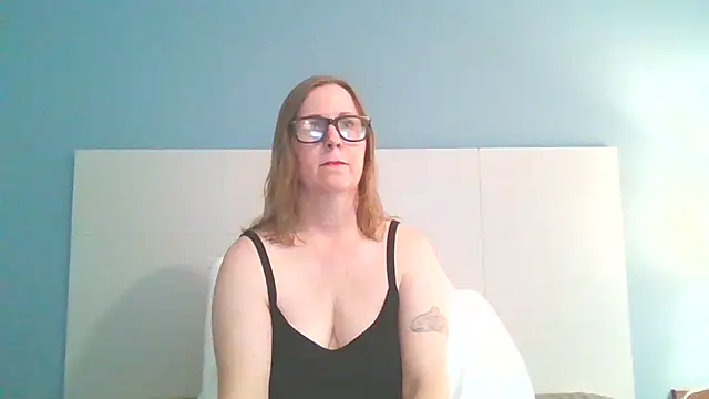 SweetandNaughty1 online show from March 5, 10:10 pm