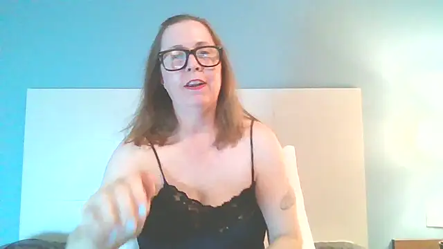 SweetandNaughty1 online show from March 17, 3:14 am