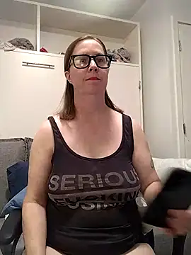SweetandNaughty1 online show from May 7, 9:09 pm
