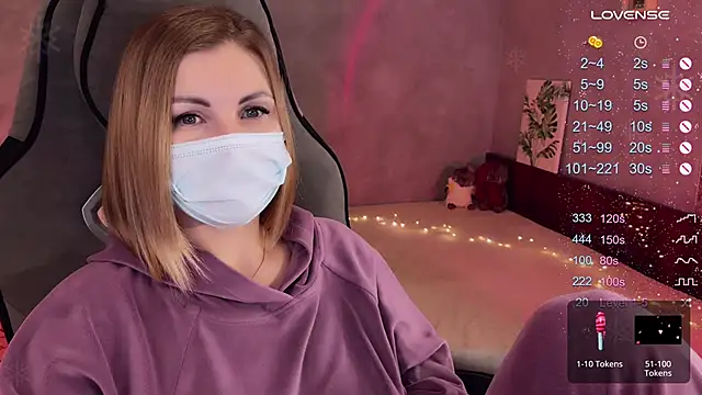 Snapshot of Your_Sweet_Lilu chatting on February 13, 8:45 pm Your Sweet Lilu online show from February 13, 8:45 pm