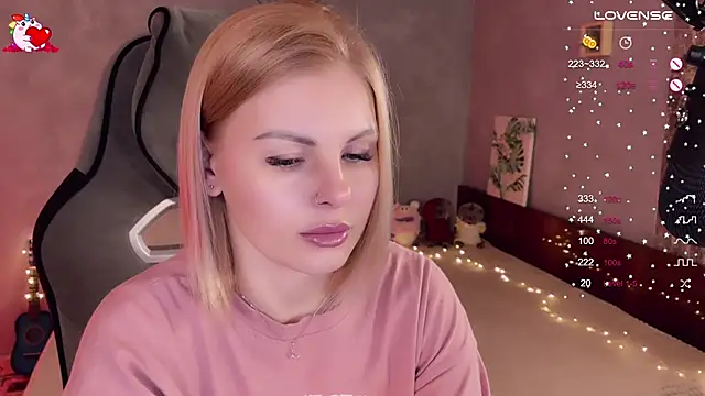 Snapshot of Your_Sweet_Lilu chatting on March 19, 4:34 pm Your Sweet Lilu online show from March 19, 4:34 pm