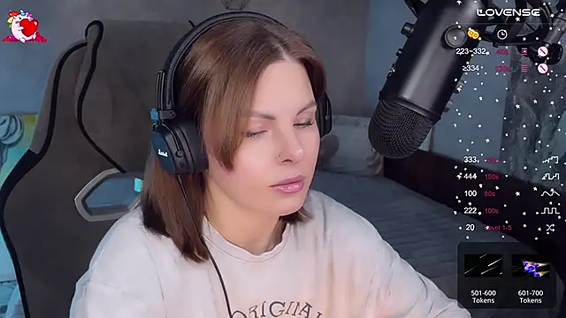 Snapshot of Your_Sweet_Lilu chatting on October 4, 10:46 am Your Sweet Lilu online show from October 4, 10:46 am