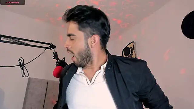 Snapshot of aydan_hw chatting on March 6, 9:09 pm aydan hw online show from March 6, 9:09 pm