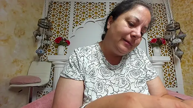 AleshaArabian online show from September 19, 2:46 am