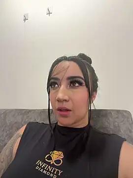 EmmyEvans1 online show from March 29, 7:36 pm