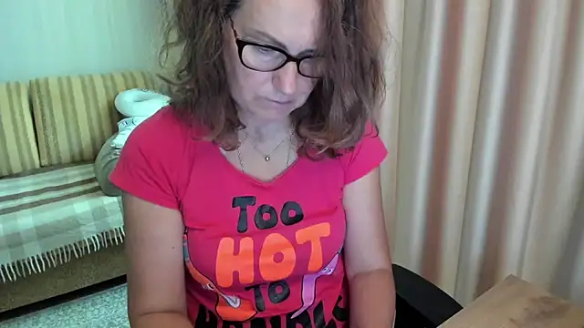 lauraoven online show from July 11, 8:06 am