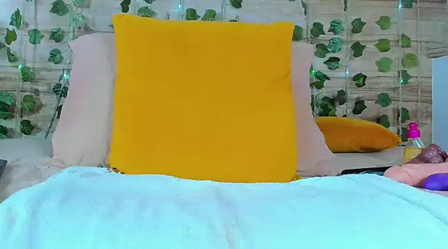 alyssia ocean online show from February 25, 4:00 pm