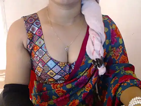 Open Heart Lennon online show from February 20, 4:50 am