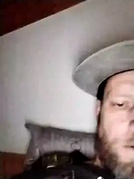 Snapshot of Kw8585kw chatting on December 19, 10:00 pm Kw8585kw online show from December 19, 10:00 pm