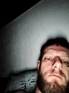 Snapshot of Kw8585kw chatting on February 13, 3:50 am Kw8585kw online show from February 13, 3:50 am