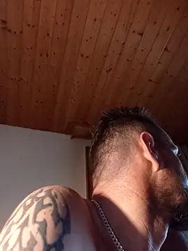 Snapshot of Kw8585kw chatting on September 20, 3:51 am Kw8585kw online show from September 20, 3:51 am