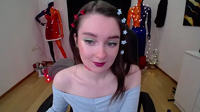 Snapshot of CloudGrace chatting on January 12, 6:16 pm CloudGrace online show from January 12, 6:16 pm