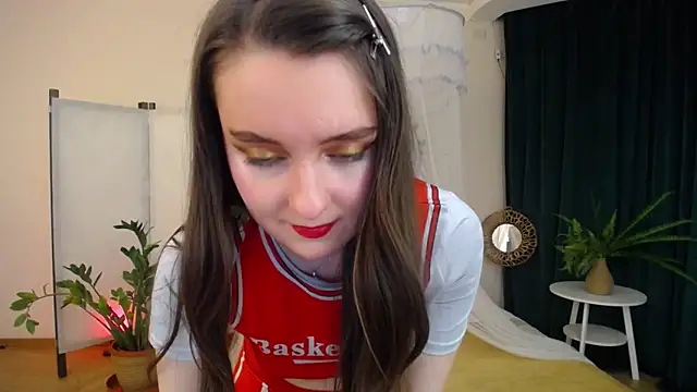 Snapshot of CloudGrace chatting on January 21, 12:25 am CloudGrace online show from January 21, 12:25 am