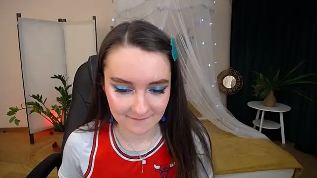 Snapshot of CloudGrace chatting on January 23, 12:25 am CloudGrace online show from January 23, 12:25 am