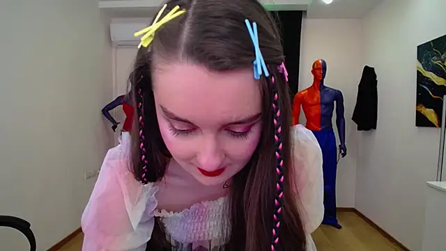 Snapshot of CloudGrace chatting on February 12, 3:18 am CloudGrace online show from February 12, 3:18 am