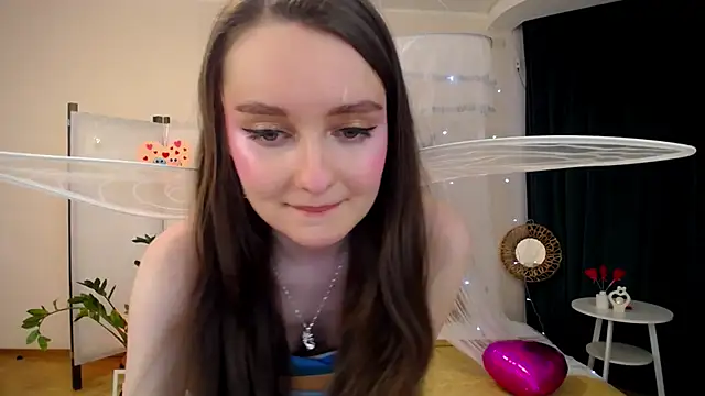 Snapshot of CloudGrace chatting on February 19, 6:22 am CloudGrace online show from February 19, 6:22 am