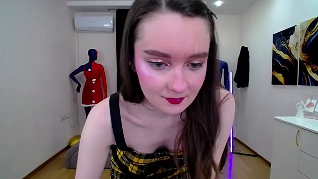 Snapshot of CloudGrace chatting on March 4, 3:22 am CloudGrace online show from March 4, 3:22 am