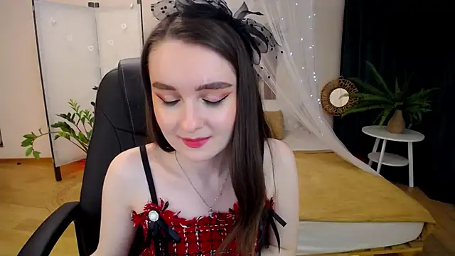Snapshot of CloudGrace chatting on March 14, 6:18 pm CloudGrace online show from March 14, 6:18 pm