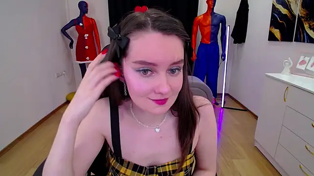 Snapshot of CloudGrace chatting on March 20, 3:13 am CloudGrace online show from March 20, 3:13 am