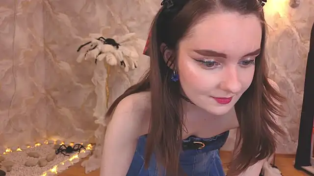 Snapshot of CloudGrace chatting on November 7, 3:17 am CloudGrace online show from November 7, 3:17 am