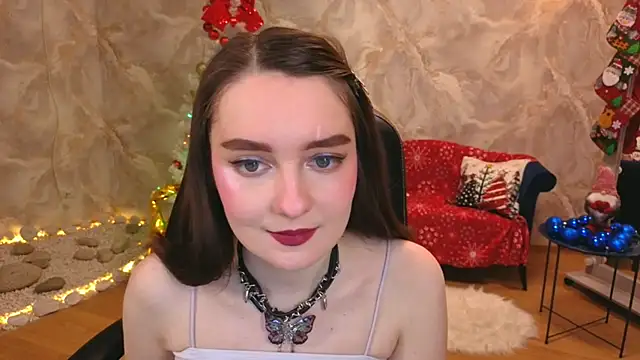 Snapshot of CloudGrace chatting on December 14, 6:12 pm CloudGrace online show from December 14, 6:12 pm