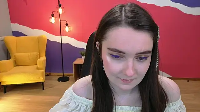 Snapshot of CloudGrace chatting on February 4, 3:12 am CloudGrace online show from February 4, 3:12 am