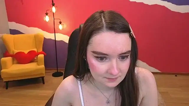 Snapshot of CloudGrace chatting on February 19, 3:13 am CloudGrace online show from February 19, 3:13 am