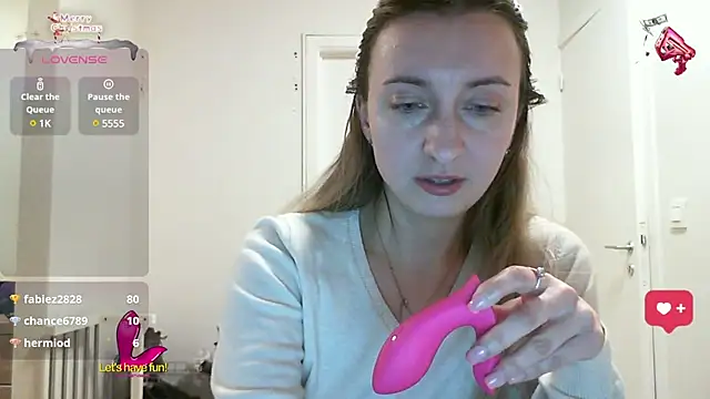 SusanCurt online show from March 11, 4:07 pm