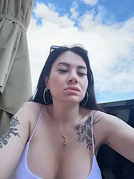 Wet  Bunny online show from July 4, 6:19 am