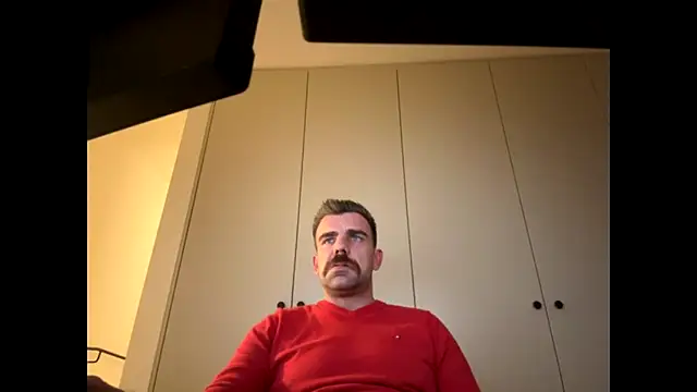 Snapshot of mrbigballs chatting on November 3, 9:48 pm mrbigballs online show from November 3, 9:48 pm