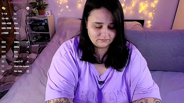 naughtykiss online show from April 4, 3:27 am