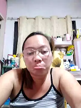 asianwet4u online show from February 7, 2:04 pm