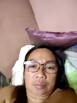 asianwet4u online show from April 11, 7:51 pm